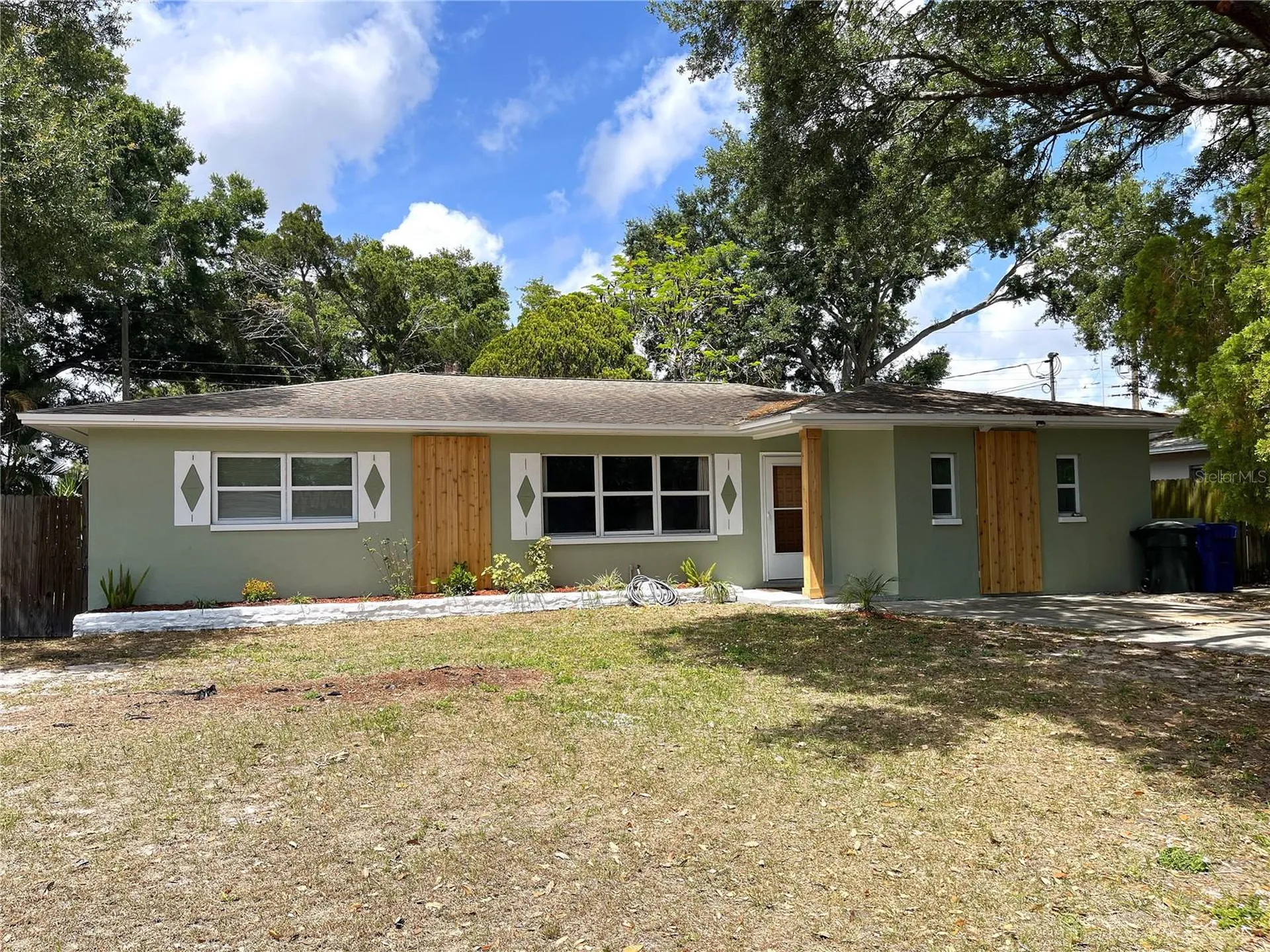 Dunedin FL 34698