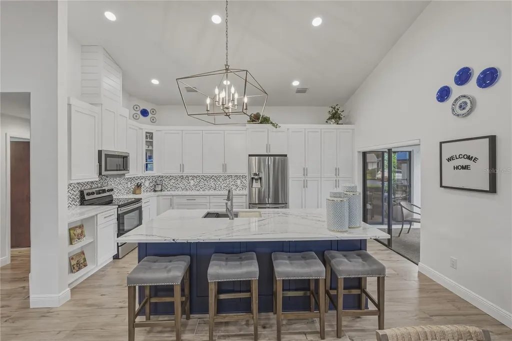 2317 Walden Place N Plant City FL 33566