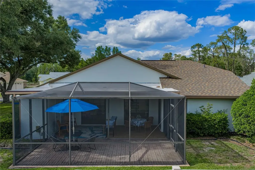 2317 Walden Place N Plant City FL 33566