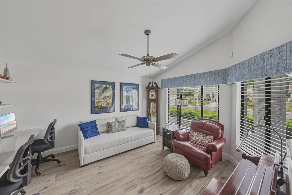 2317 Walden Place N Plant City FL 33566