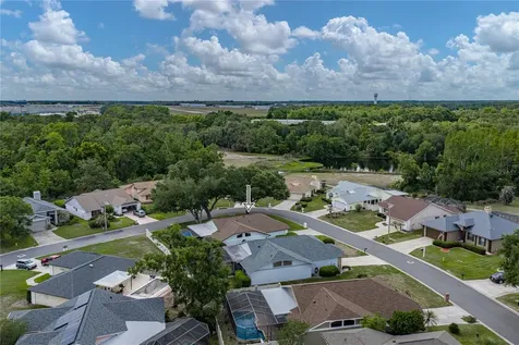2317 Walden Place N Plant City FL 33566