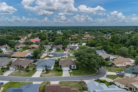 2317 Walden Place N Plant City FL 33566