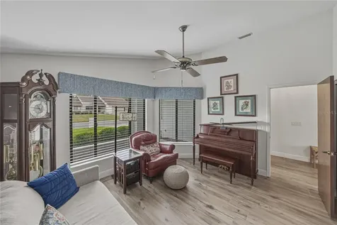 2317 Walden Place N Plant City FL 33566