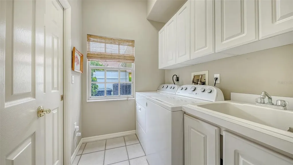 4839 Sweetmeadow Circle Sarasota FL 34238