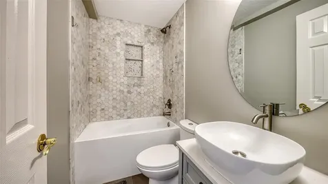 4839 Sweetmeadow Circle Sarasota FL 34238