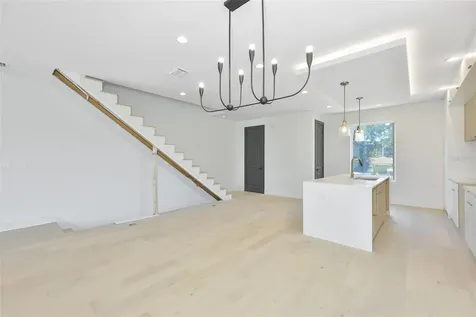310 W Columbus Drive Tampa FL 33602