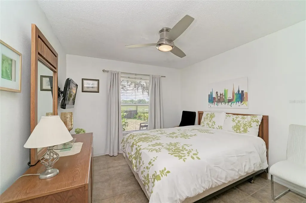 11217 2nd Avenue E Bradenton FL 34212