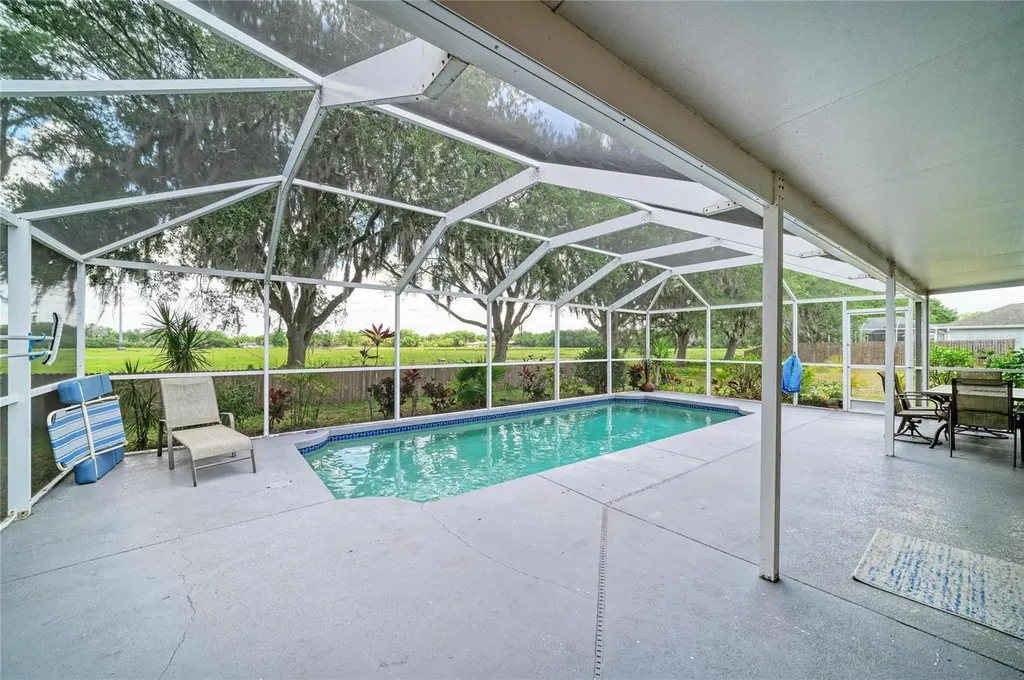 11217 2nd Avenue E Bradenton FL 34212