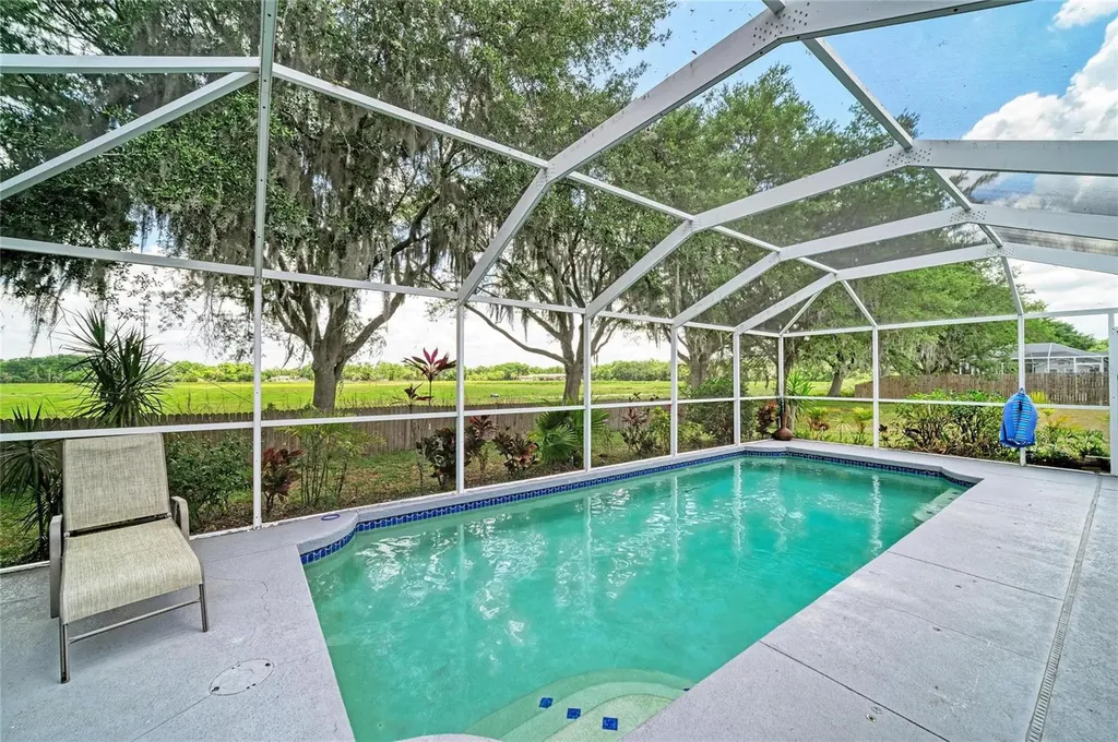 11217 2nd Avenue E Bradenton FL 34212