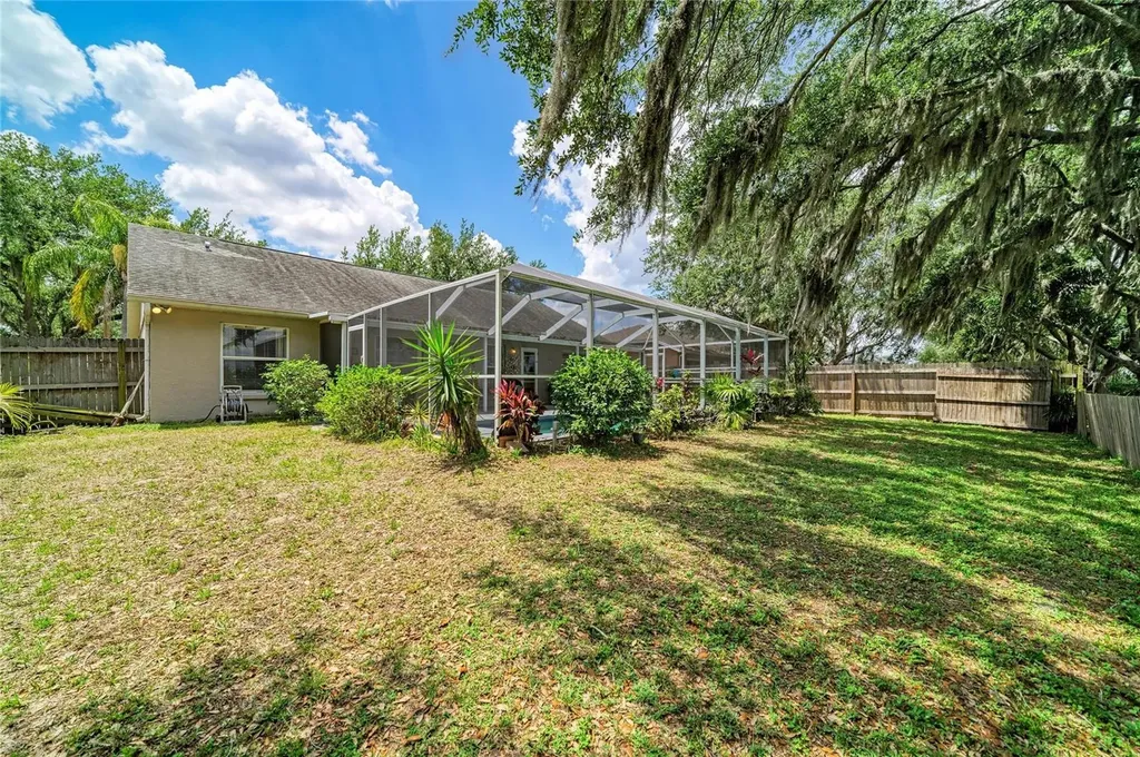 11217 2nd Avenue E Bradenton FL 34212