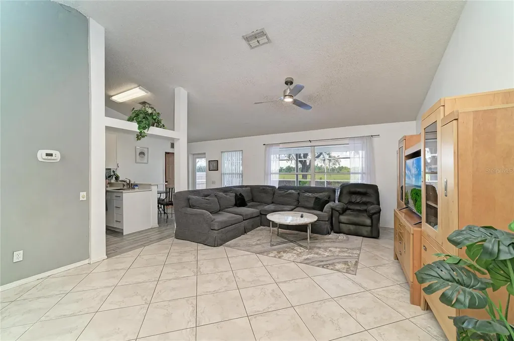 11217 2nd Avenue E Bradenton FL 34212