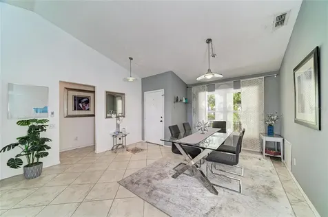 11217 2nd Avenue E Bradenton FL 34212