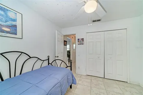 11217 2nd Avenue E Bradenton FL 34212
