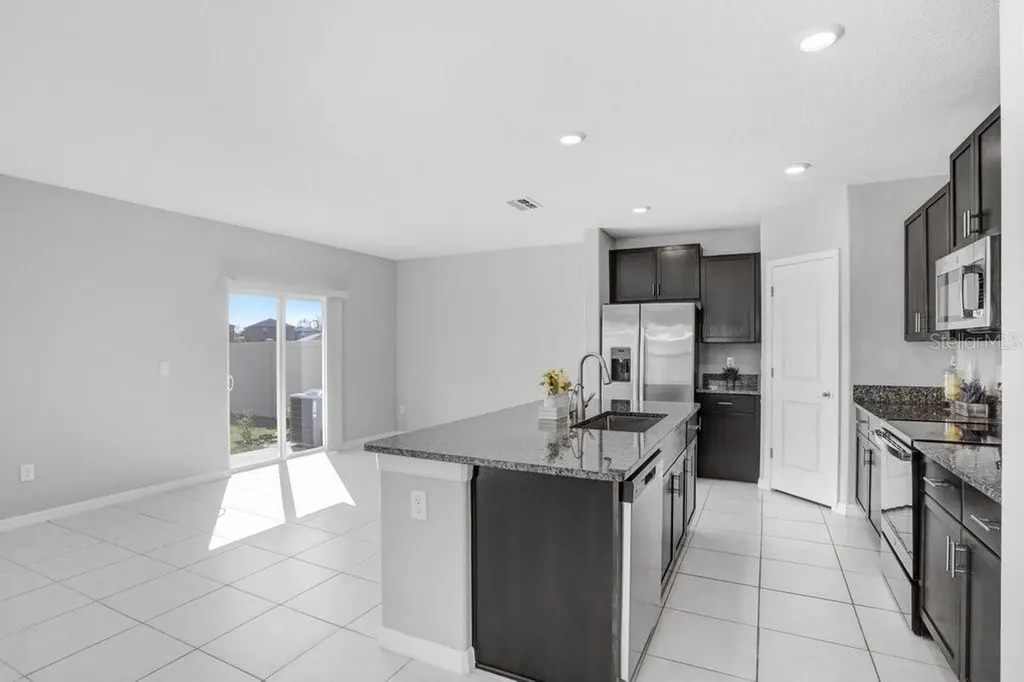 3160 Oyster Cove Street Wimauma FL 33598