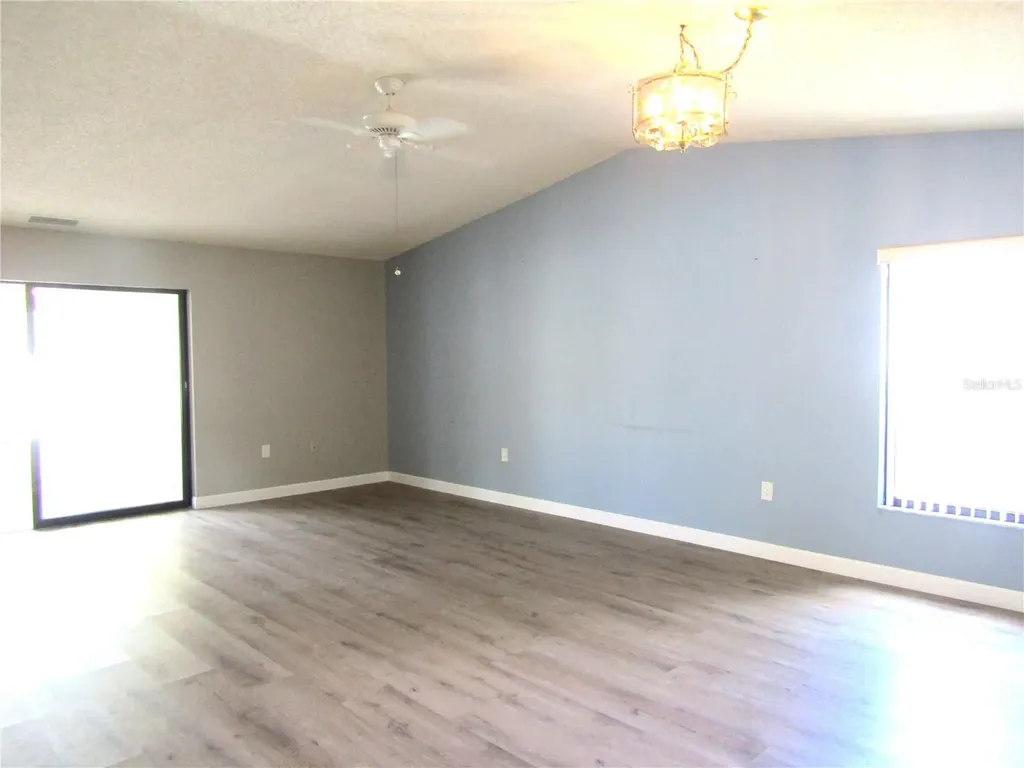 4633 Oak Hill Drive Sarasota FL 34232