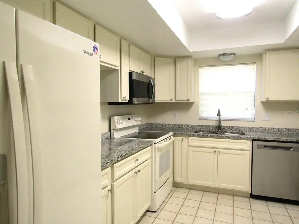 4633 Oak Hill Drive Sarasota FL 34232