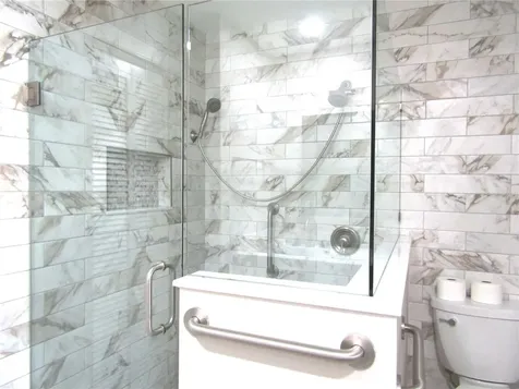 4633 Oak Hill Drive Sarasota FL 34232
