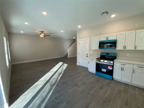 732 S Lee Avenue Orlando FL 32805