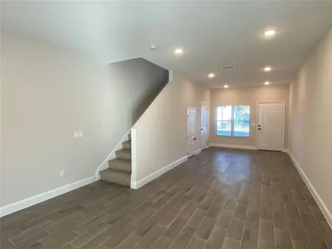 732 S Lee Avenue Orlando FL 32805