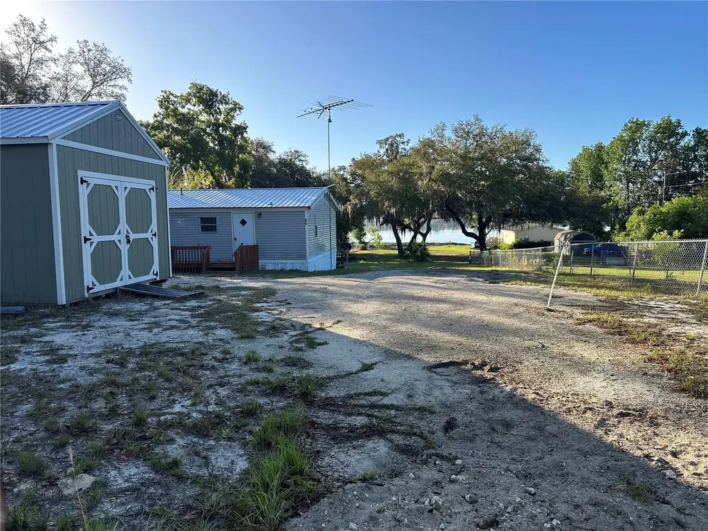 212 Ashley Street Hawthorne FL 32640