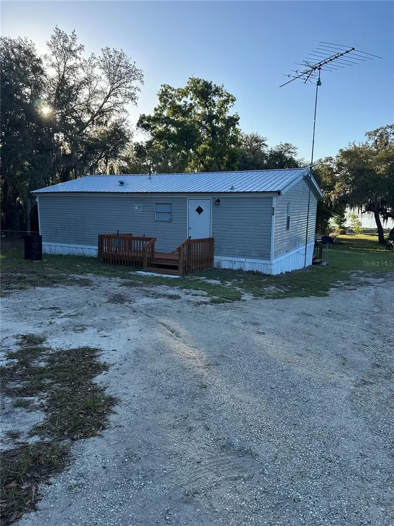 212 Ashley Street Hawthorne FL 32640