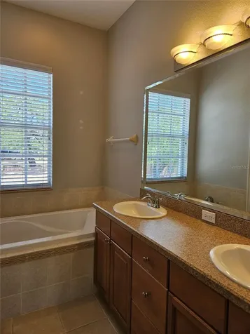 1005 Edison Park Court Tampa FL 33606