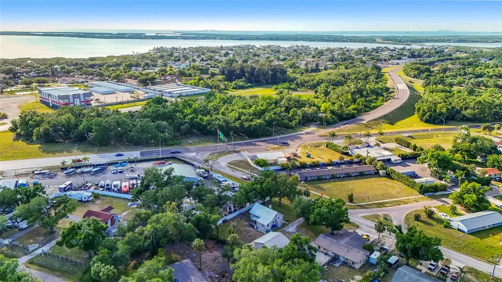 219 39th Street E Palmetto FL 34221