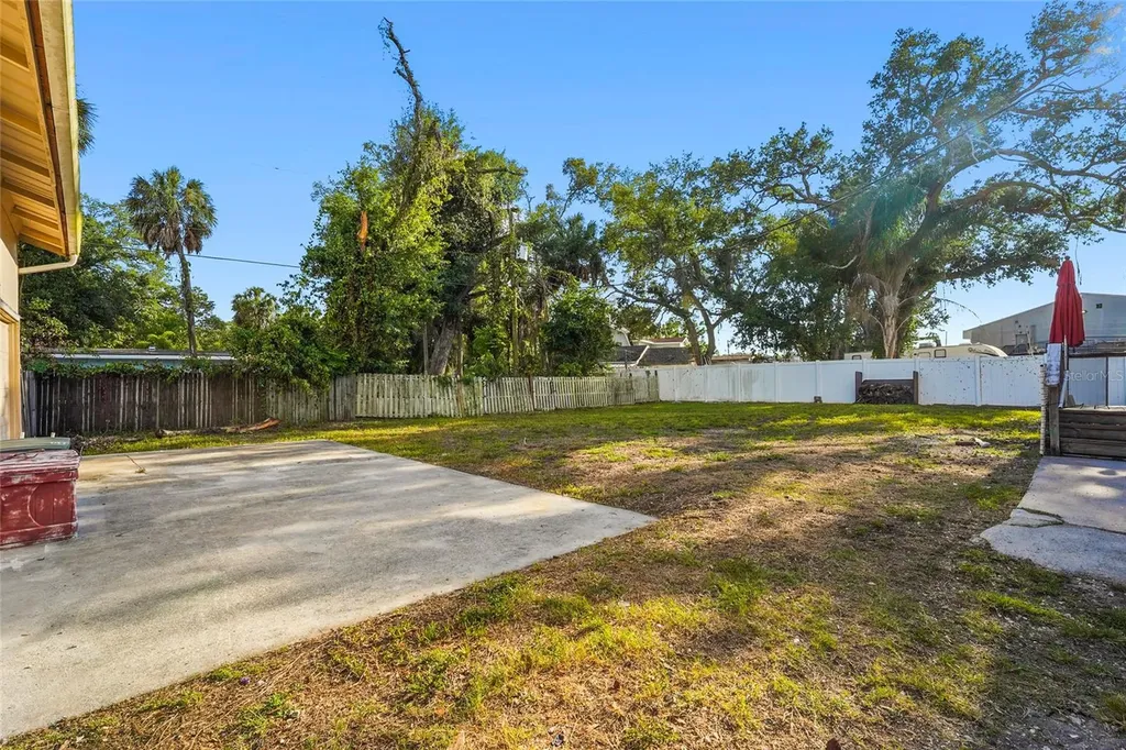 219 39th Street E Palmetto FL 34221