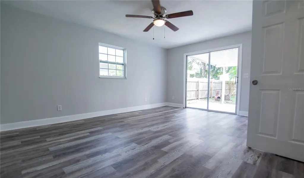 4710 W Price Avenue Tampa FL 33611