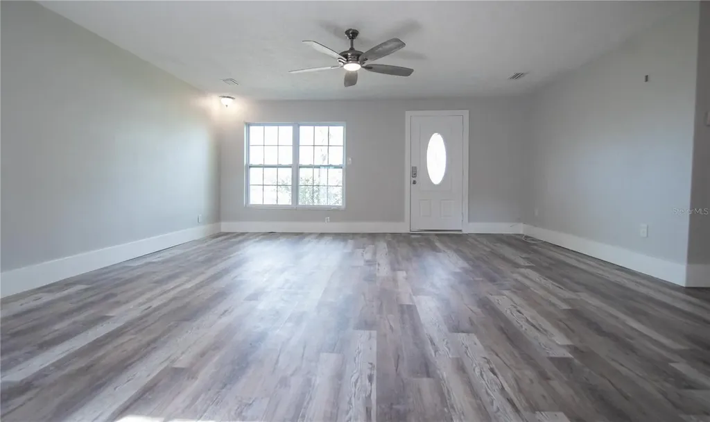 4710 W Price Avenue Tampa FL 33611