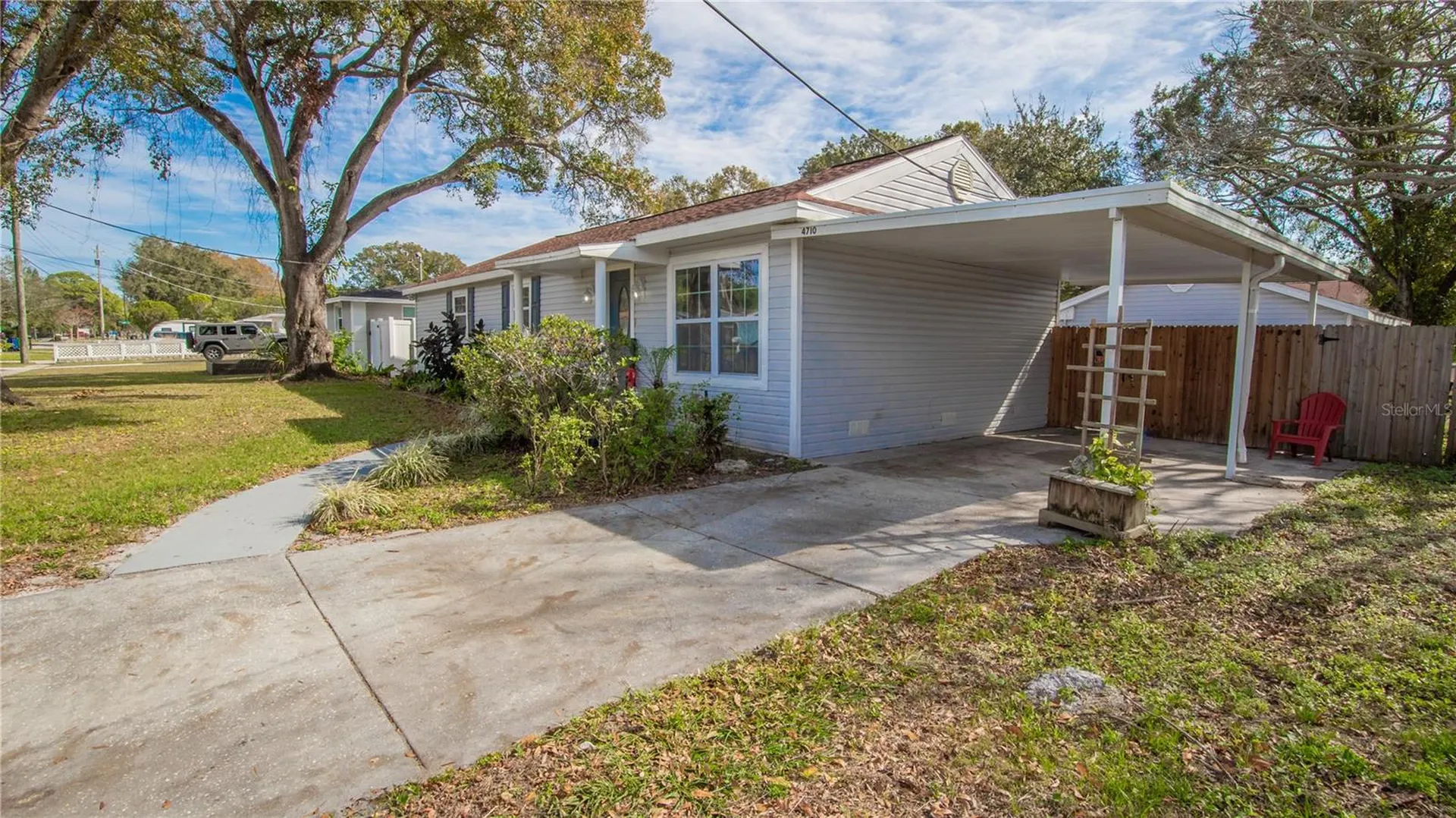 4710 W Price Avenue Tampa FL 33611