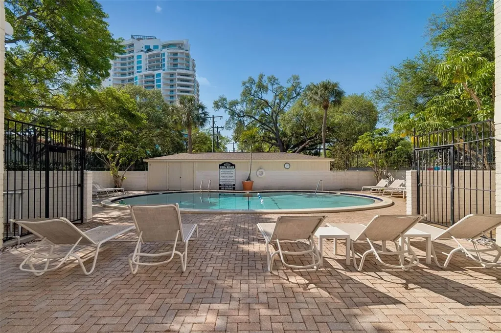 3325 Bayshore Boulevard Tampa FL 33629