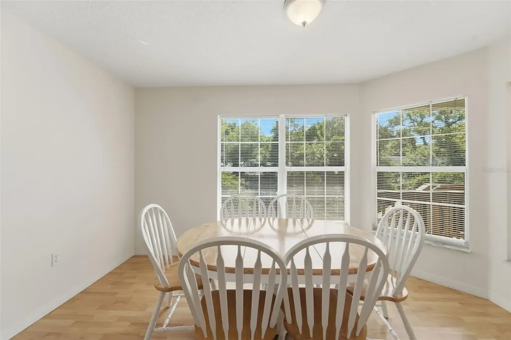 393 S Dexter Avenue Deland FL 32720