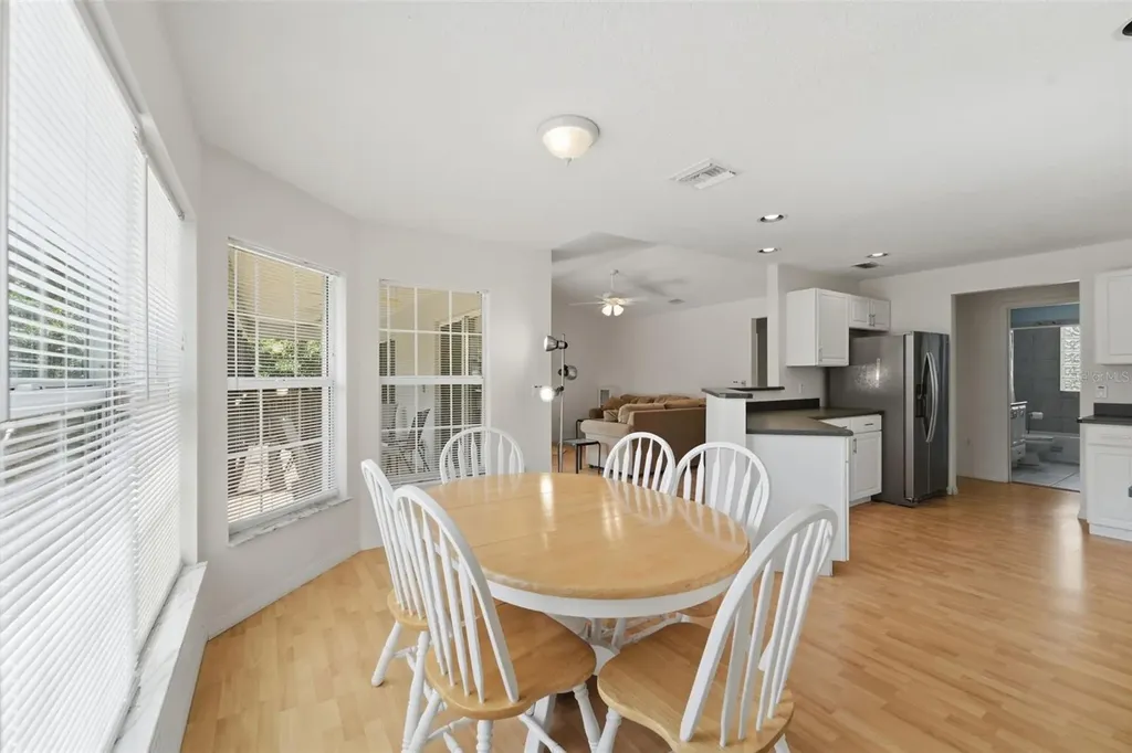 393 S Dexter Avenue Deland FL 32720