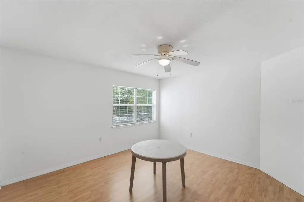 393 S Dexter Avenue Deland FL 32720