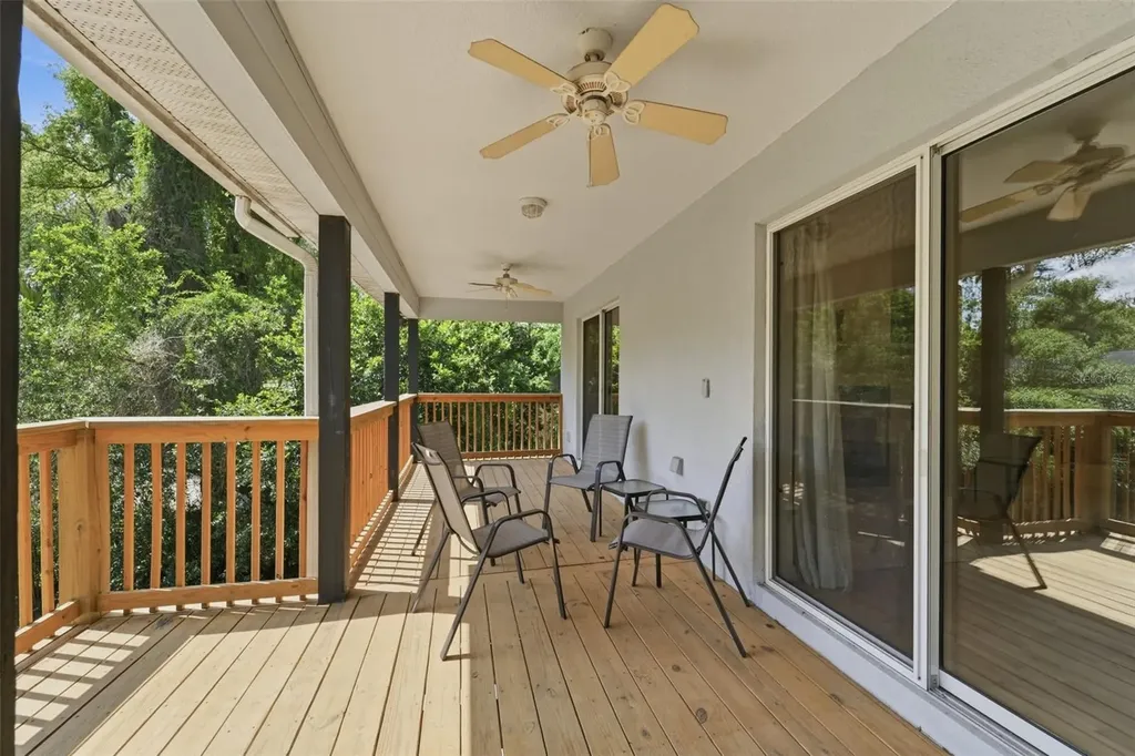 393 S Dexter Avenue Deland FL 32720
