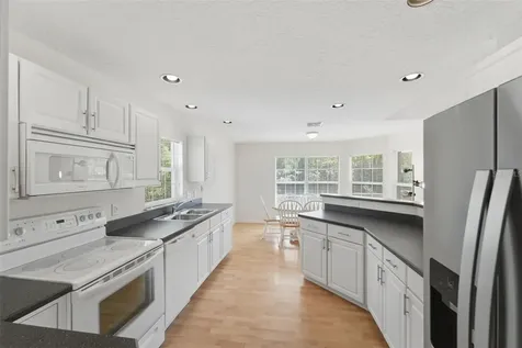 393 S Dexter Avenue Deland FL 32720