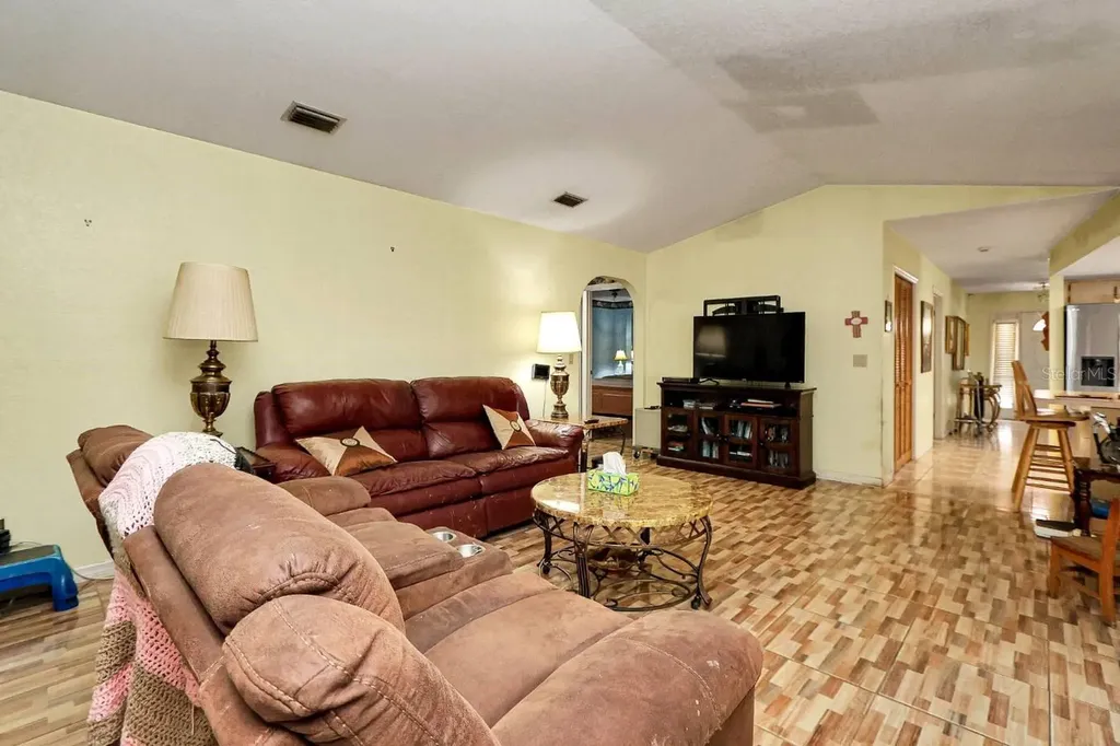10188 SW 74th Court Ocala FL 34476