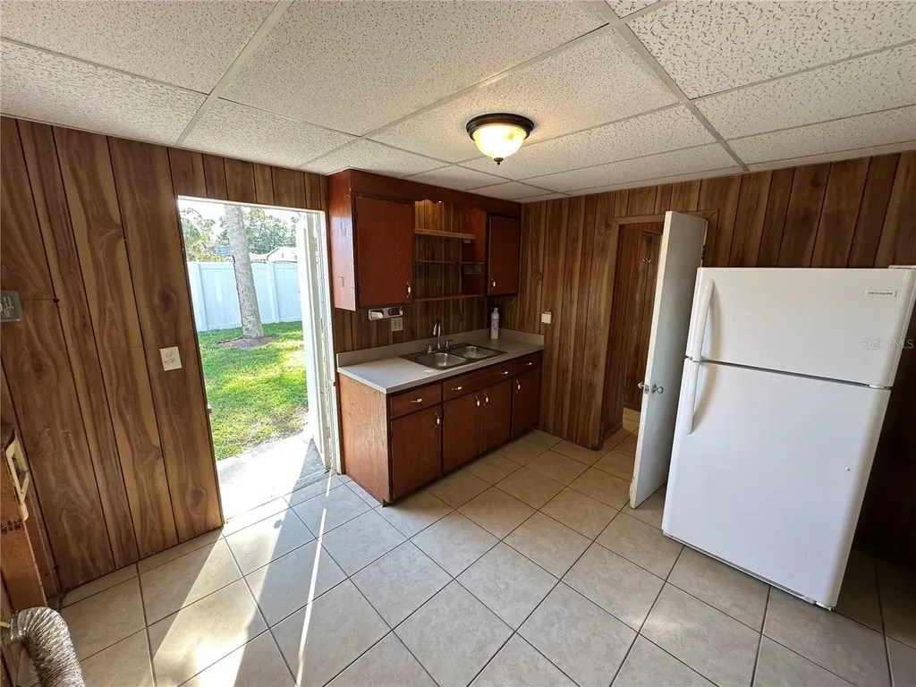 2002 20th Street W Bradenton FL 34205