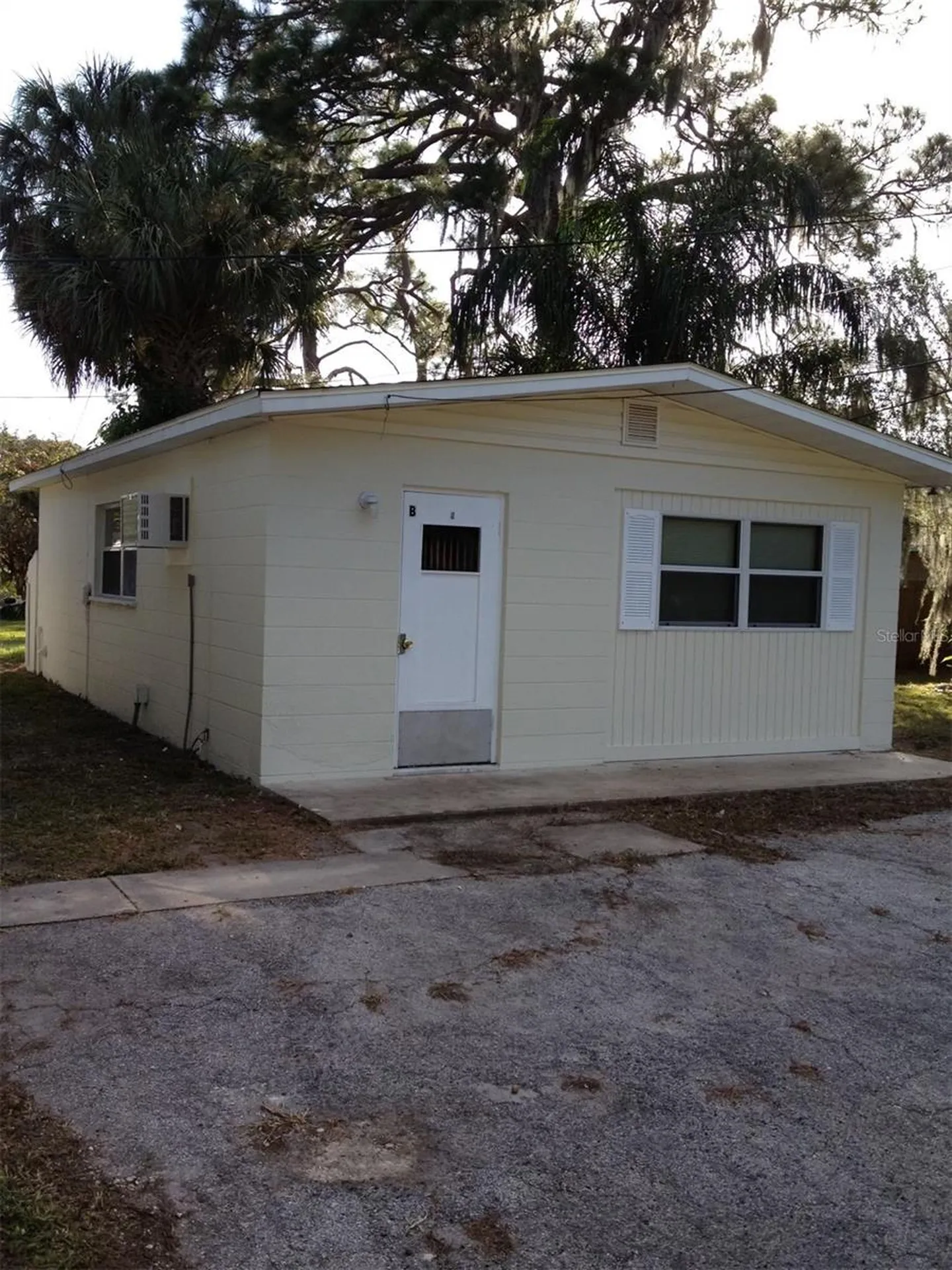 2002 20th Street W Bradenton FL 34205