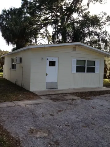 2002 20th Street W Bradenton FL 34205