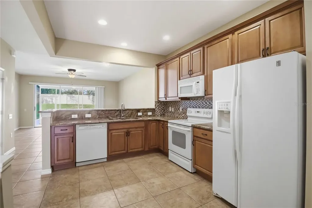 8230 72nd Street E Bradenton FL 34201
