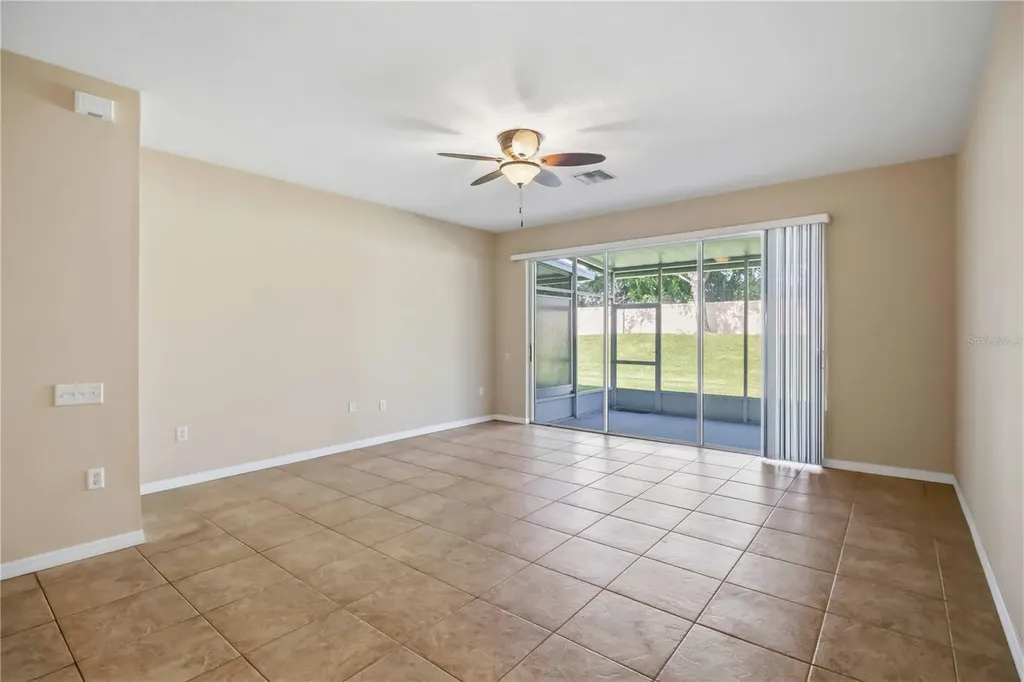 8230 72nd Street E Bradenton FL 34201