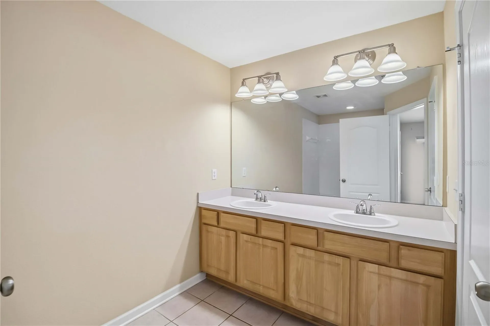 8230 72nd Street E Bradenton FL 34201