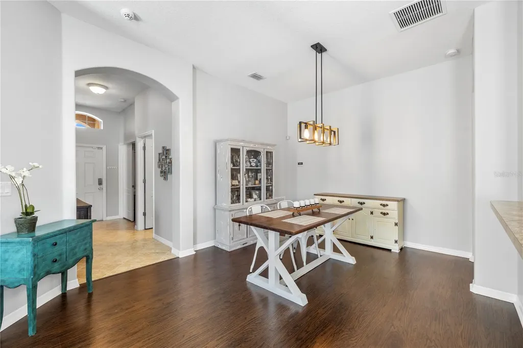 8020 Alamosa Wood Avenue Ruskin FL 33573