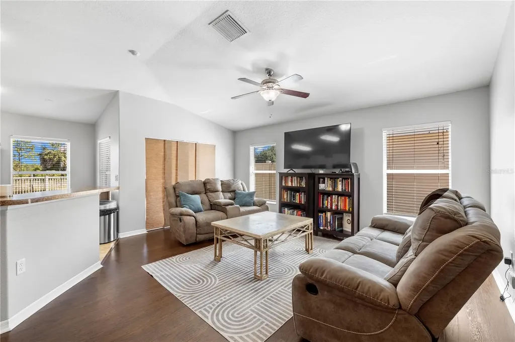 8020 Alamosa Wood Avenue Ruskin FL 33573