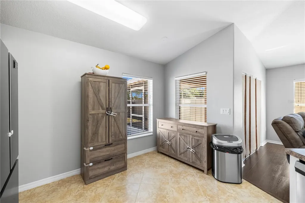 8020 Alamosa Wood Avenue Ruskin FL 33573