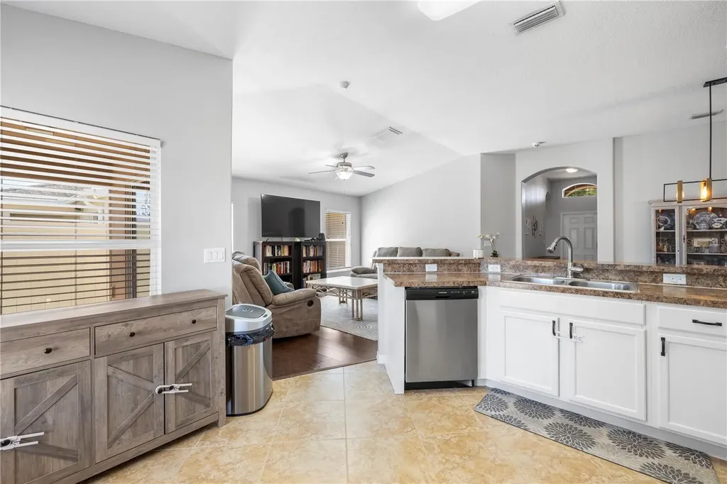 8020 Alamosa Wood Avenue Ruskin FL 33573
