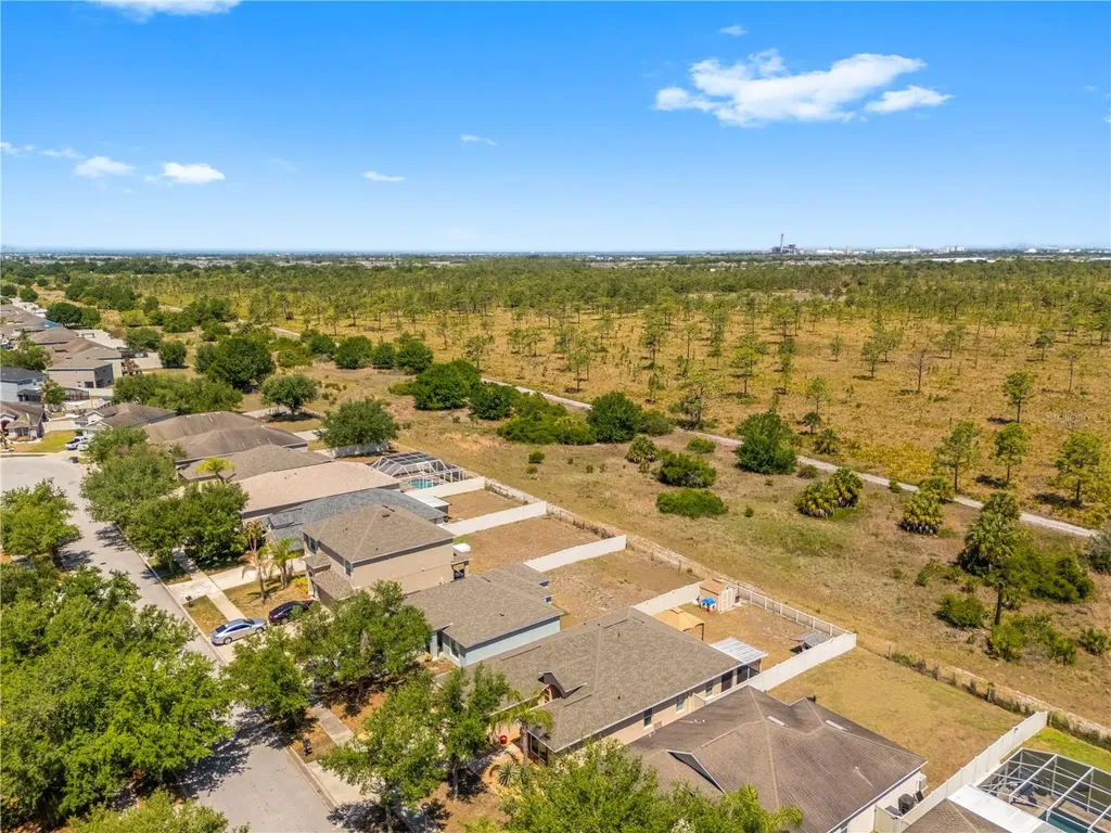 8020 Alamosa Wood Avenue Ruskin FL 33573