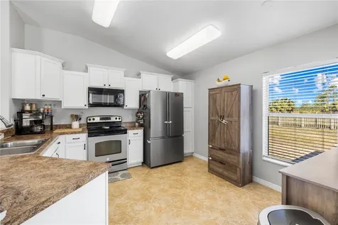 8020 Alamosa Wood Avenue Ruskin FL 33573